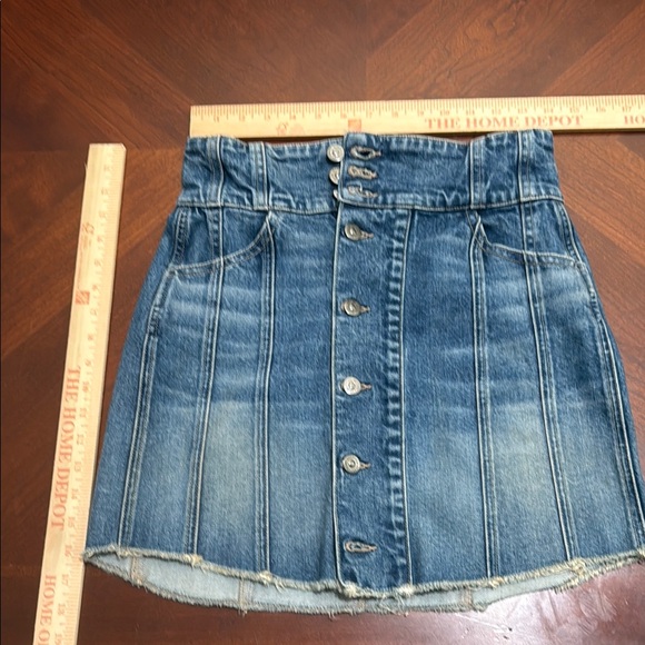 Veronica Beard Blue denim Mini Pencil Skirt Casual button front Sz M - Picture 4 of 13